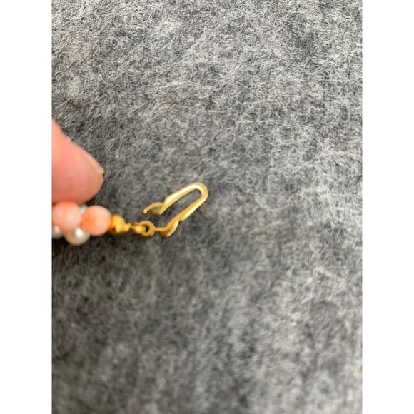 4.6mm White/Cream and Pink/Peach Pearl Bead Bracelet with Fish Hook Clasp, 7" Le - Picture 4 of 5